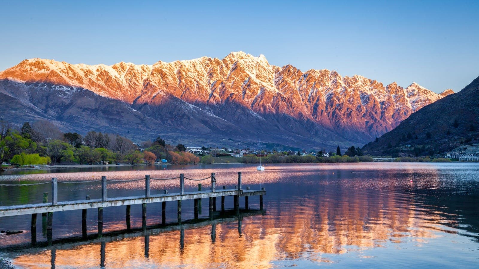 Lake Wakatipu with The Remarkables mountain range at sunset, Queenstown